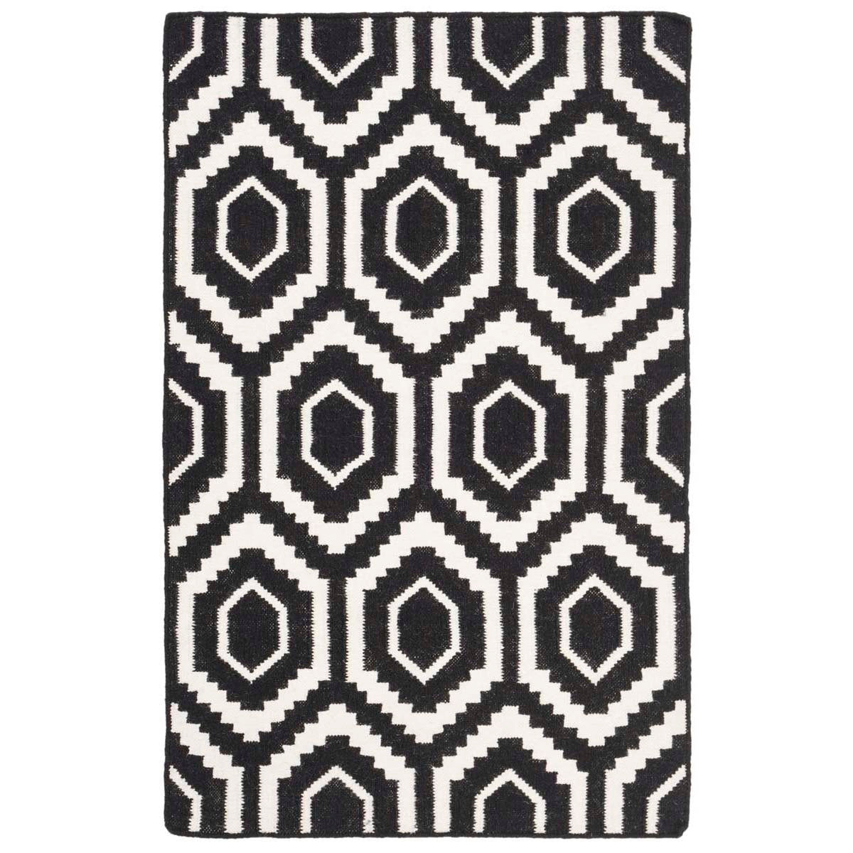 Safavieh Dhurries 556 Rug, DHU556 - Black / Ivory