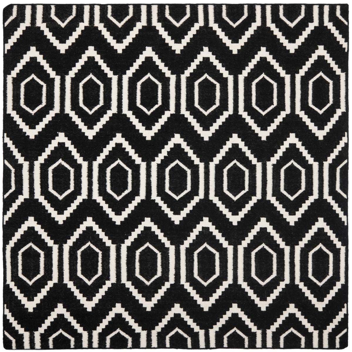 Safavieh Dhurries 556 Rug, DHU556 - Black / Ivory