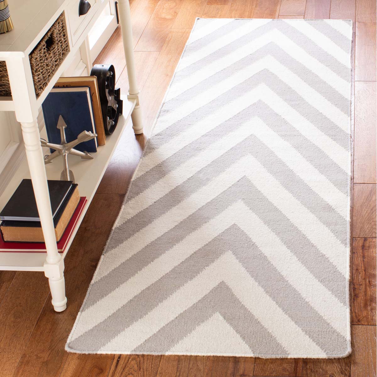 Safavieh Dhurries 568 Rug, DHU568 - Grey / Ivory