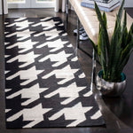 Safavieh Dhurries 570 Rug, DHU570 - Black / Ivory