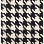 Safavieh Dhurries 570 Rug, DHU570 - Black / Ivory