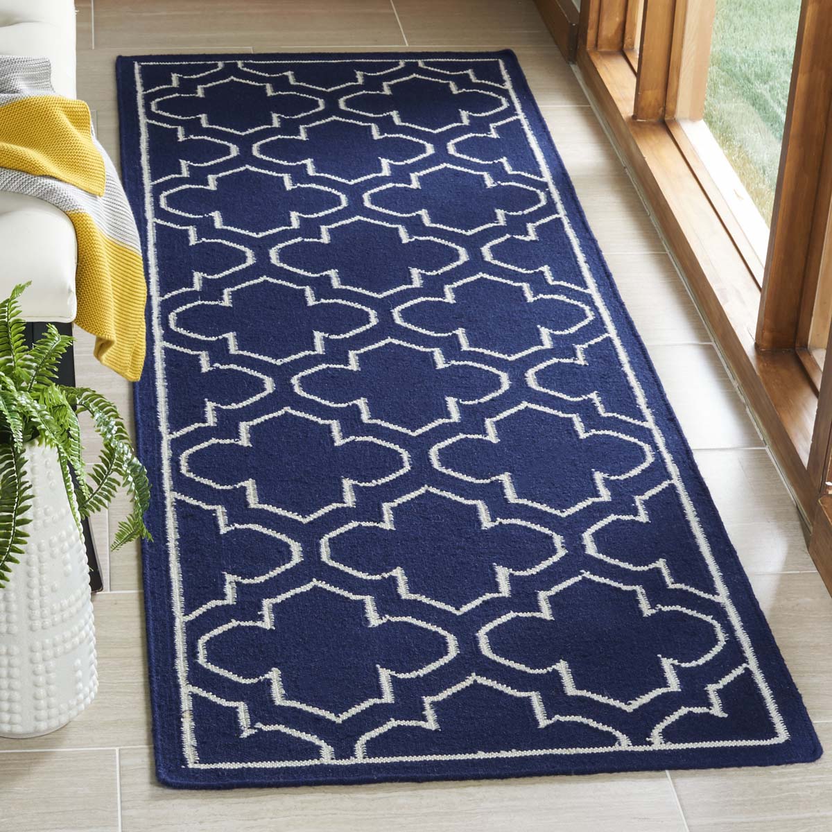 Safavieh Dhurries 625 Rug, DHU625 - Navy / Ivory