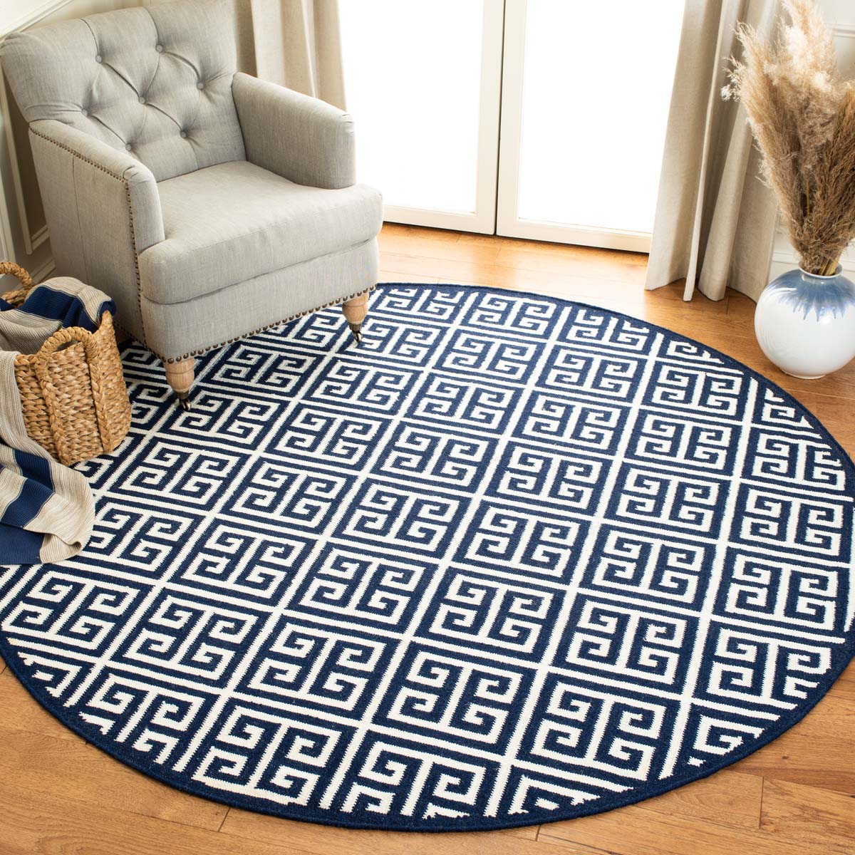 Safavieh Dhurries 626 Rug, DHU626 - Navy / Ivory