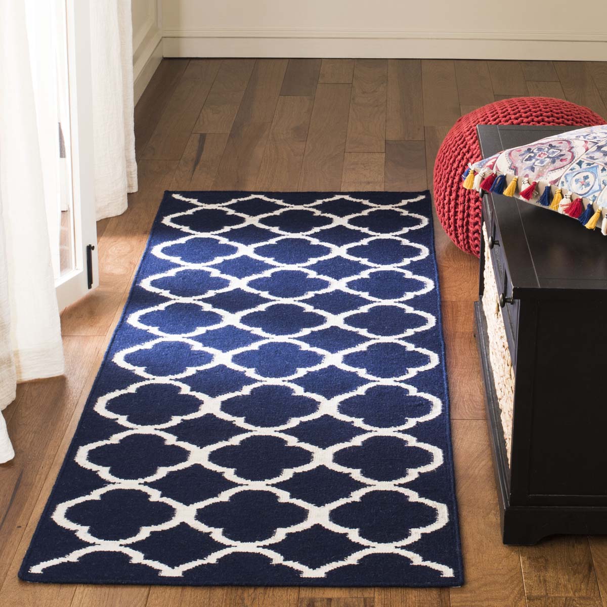 Safavieh Dhurries 627 Rug, DHU627 - Navy / Ivory