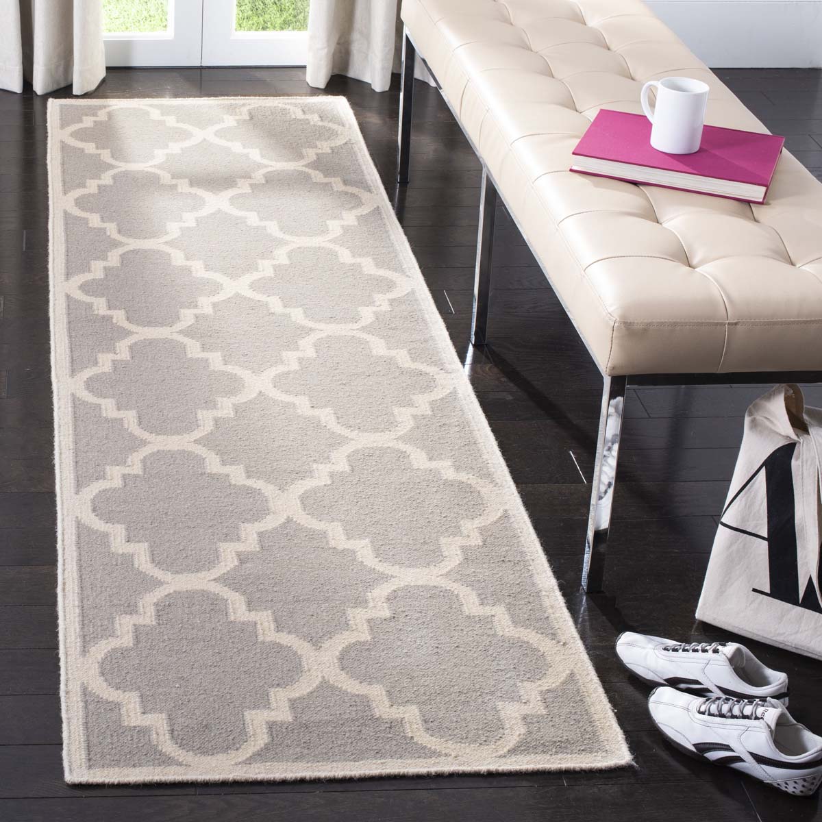 Safavieh Dhurries 633 Rug, DHU633 - Dark Grey / Ivory