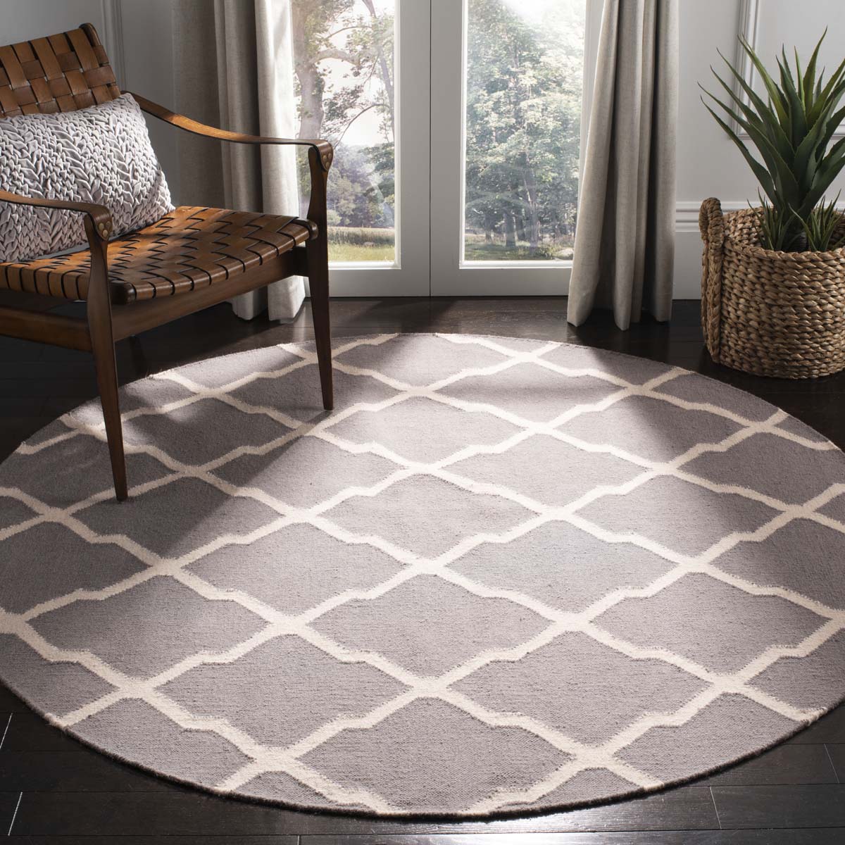 Safavieh Dhurries 634 Rug, DHU634 - Dark Grey / Ivory