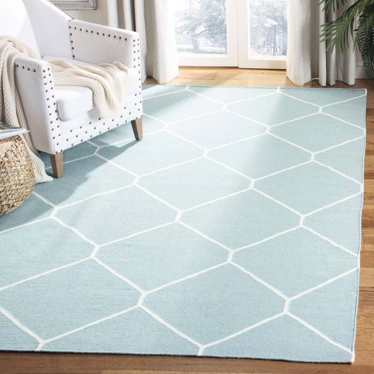 Safavieh Dhurries 635 Rug, DHU635 - Light Blue / Ivory