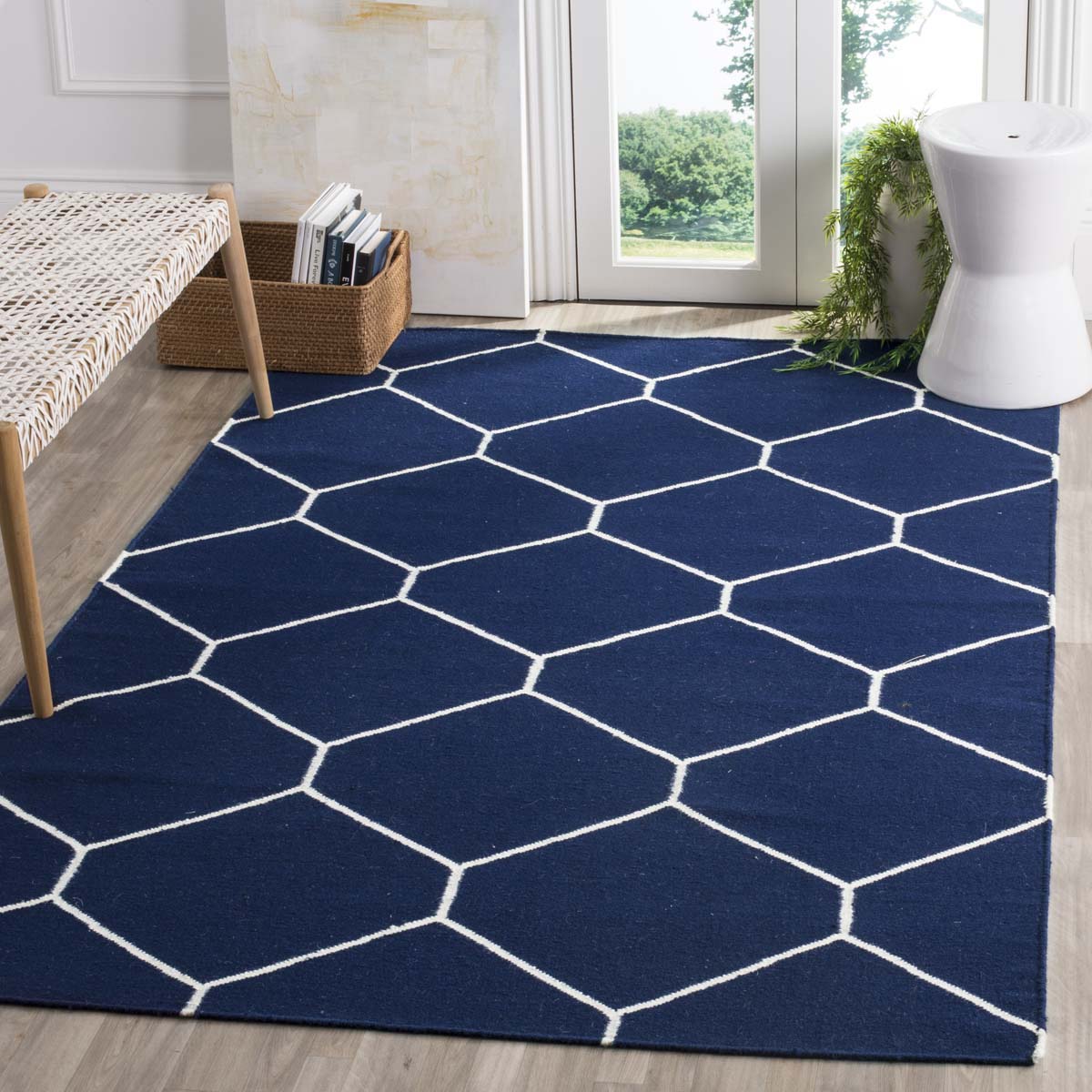 Safavieh Dhurries 635 Rug, DHU635 - Navy / Ivory