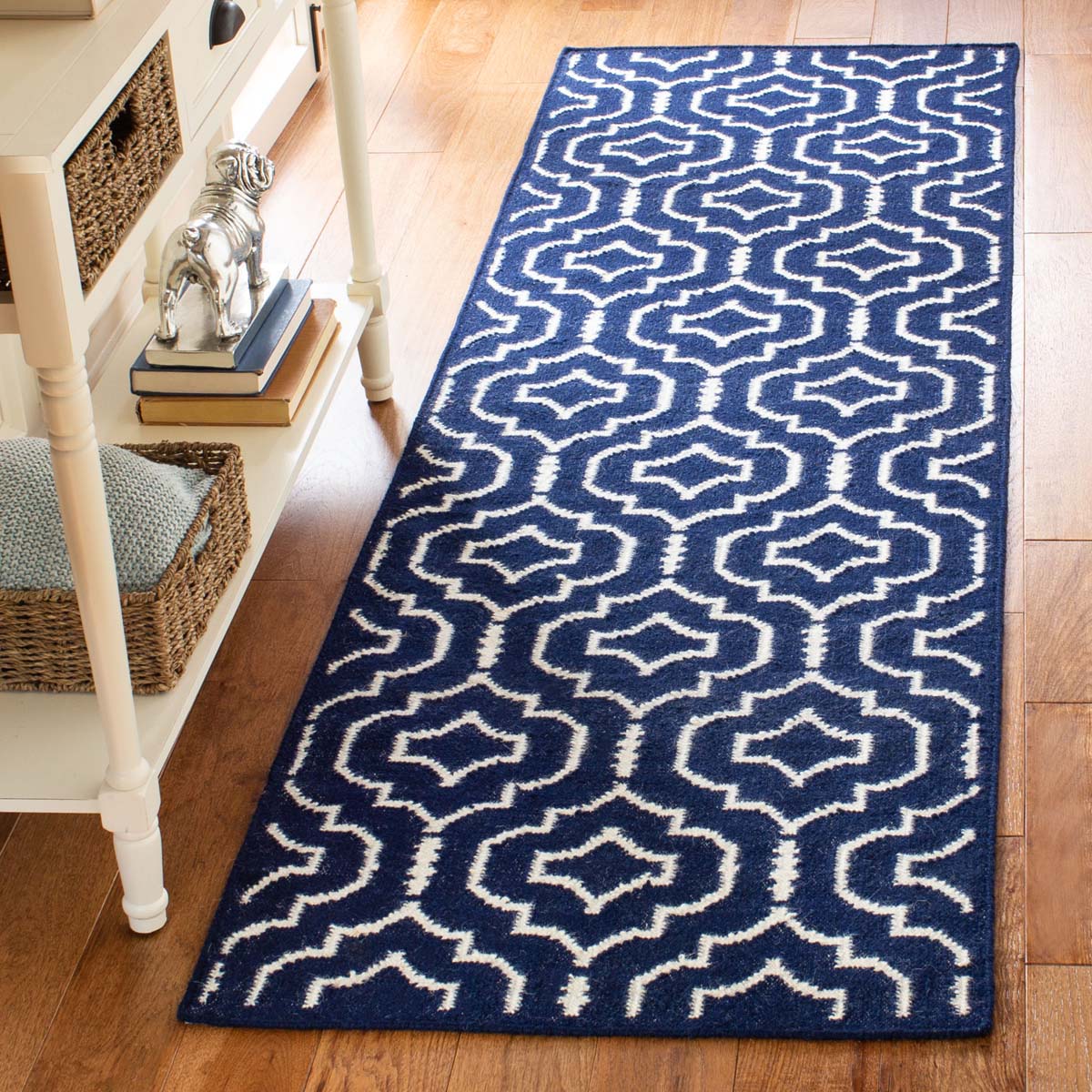 Safavieh Dhurries 637 Rug, DHU637 - Navy / Ivory