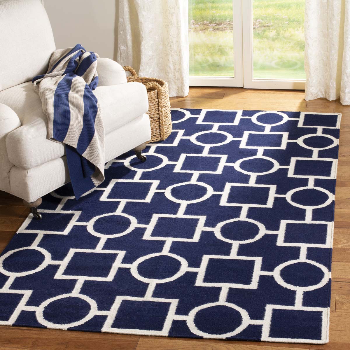 Safavieh Dhurries 639 Rug, DHU639 - Navy / Ivory