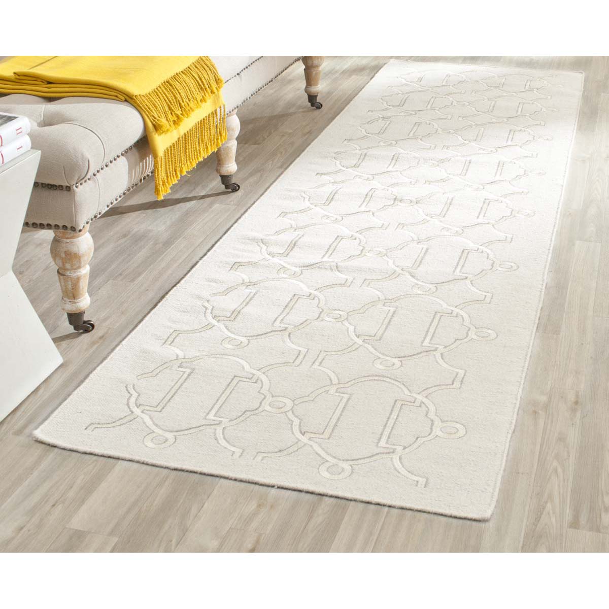 Safavieh Dhurries 643 Rug, DHU643 - Beige