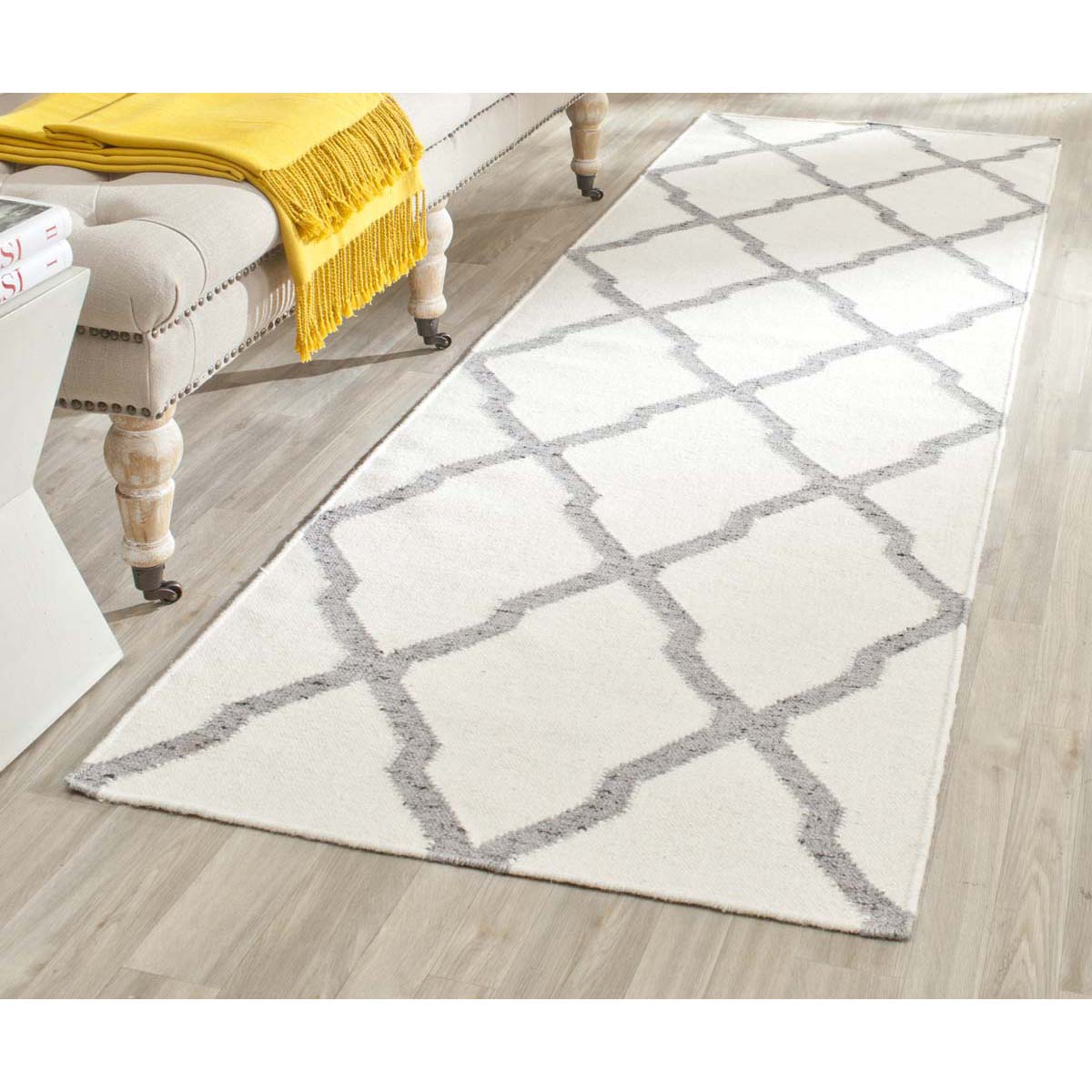 Safavieh Dhurries 645 Rug, DHU645 - Ivory / Grey