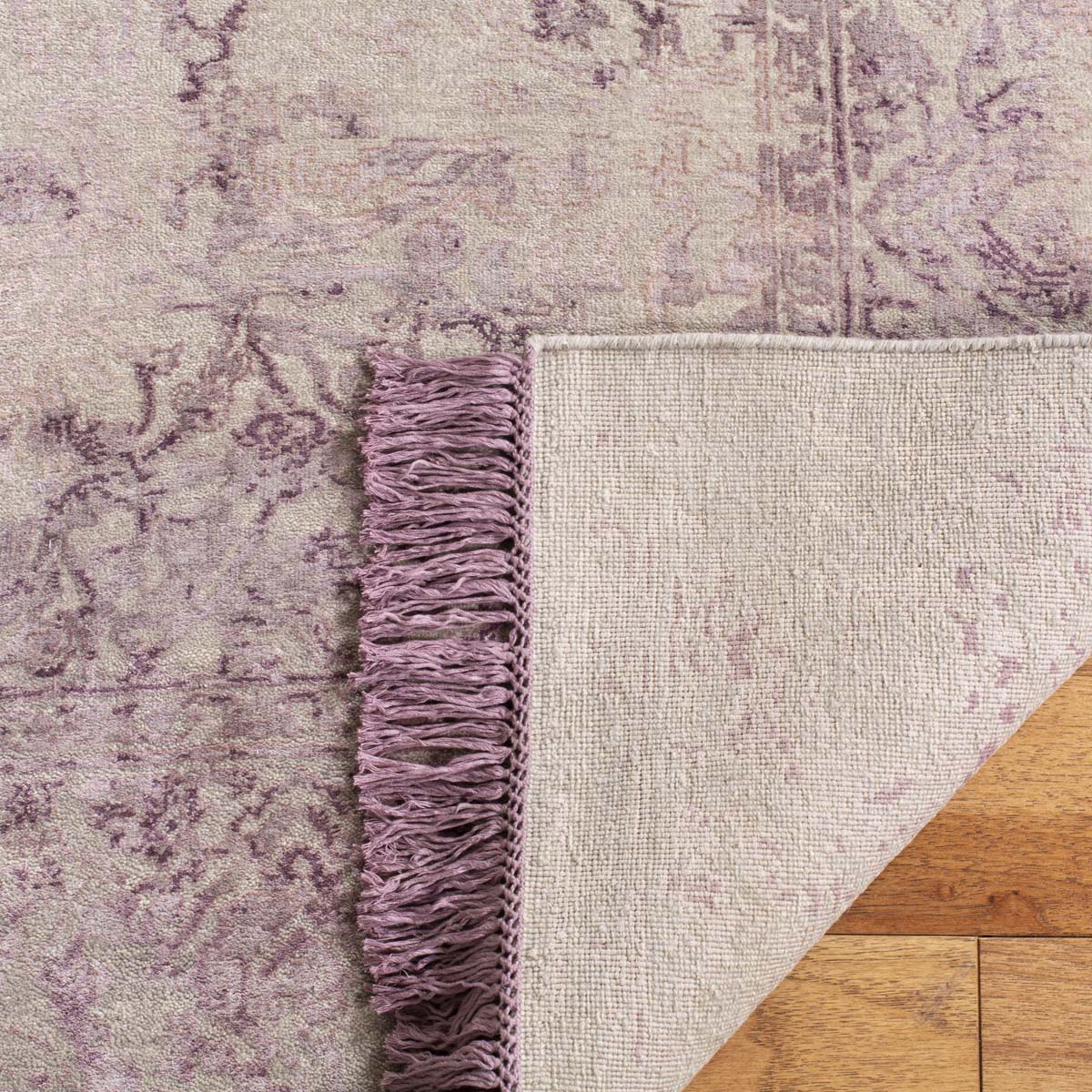 Safavieh Dream 304 Rug, DRM304 - Beige / Lilac