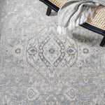 Safavieh Dream 411 Rug, DRM411 - Grey / Ivory