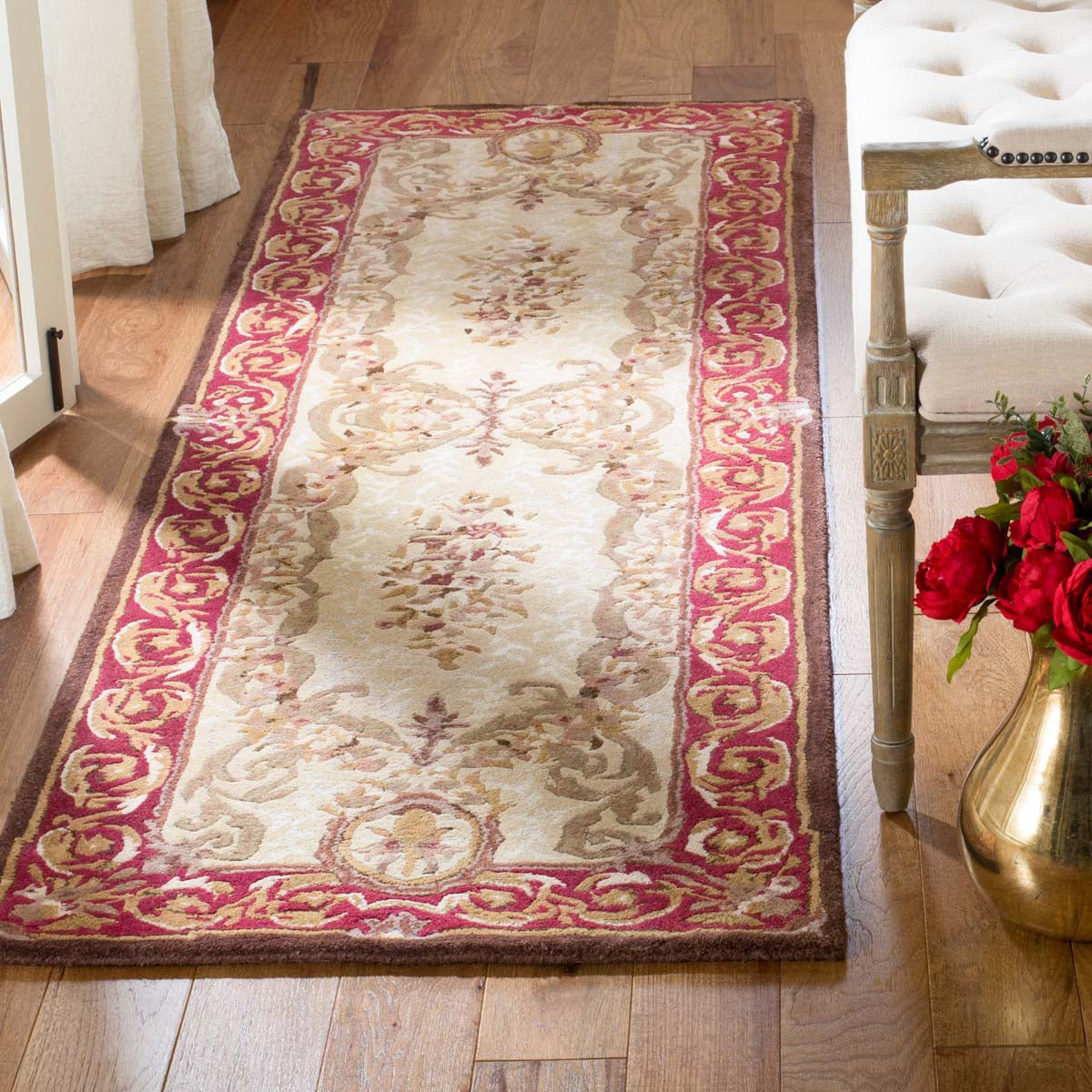 Safavieh Empire 15A Rug, EM415A - Light Gold / Red