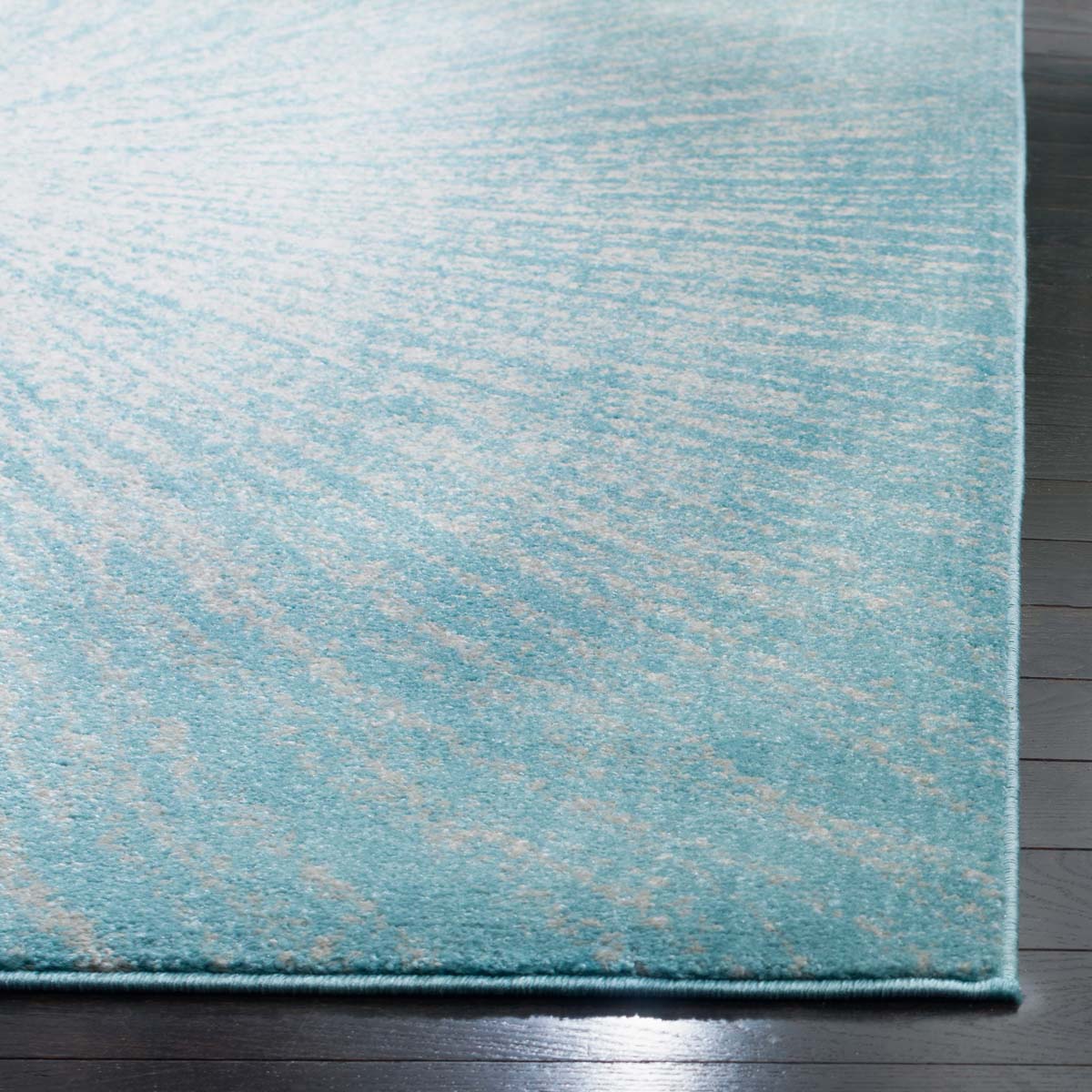 Safavieh Evoke 228 Rug, Blue, EVK228 - Aqua / Ivory