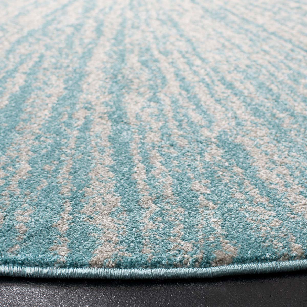 Safavieh Evoke 228 Rug, Blue, EVK228 - Aqua / Ivory