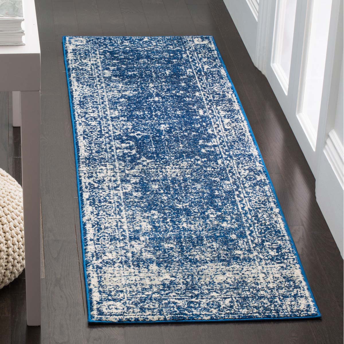 Safavieh Evoke 270 Rug, Blue, EVK270 - Navy / Ivory