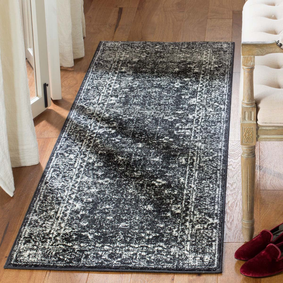 Safavieh Evoke 270 Rug, White, EVK270 - Charcoal / Ivory