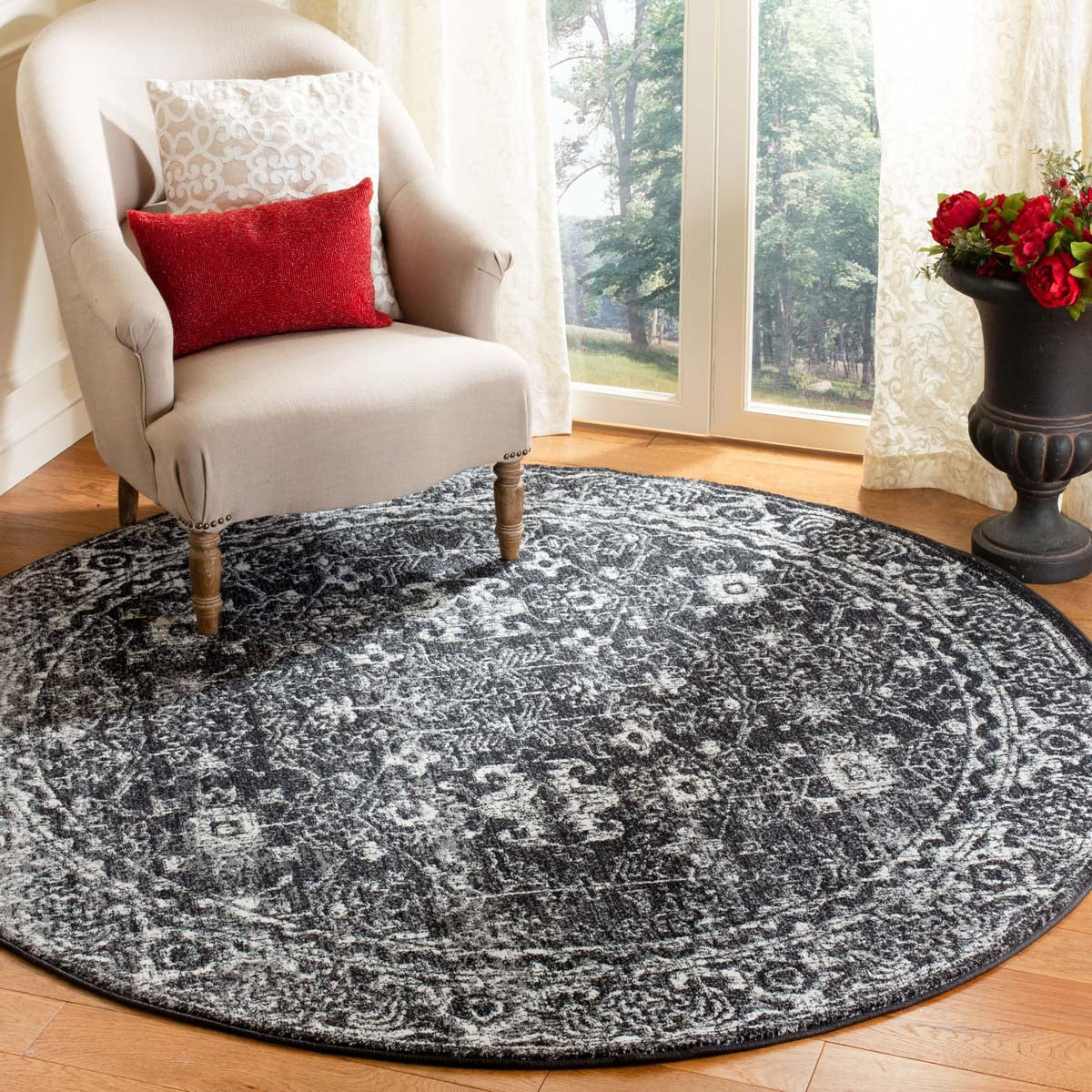 Safavieh Evoke 270 Rug, White, EVK270 - Charcoal / Ivory