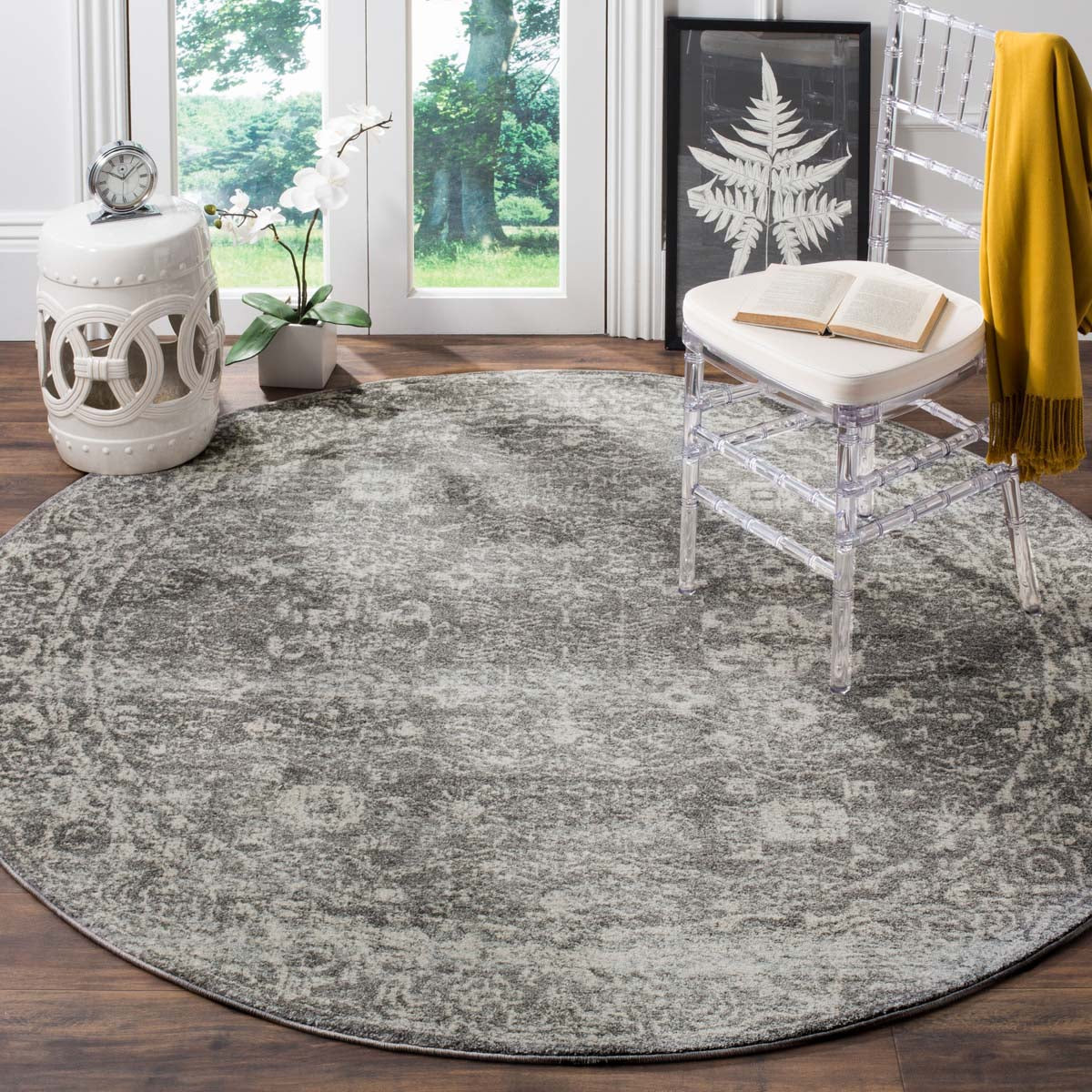 Safavieh Evoke 270 Rug, White, EVK270 - Grey / Ivory