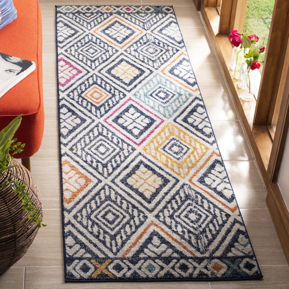 Safavieh Evoke 286 Rug, EVK286 - NAVY / IVORY