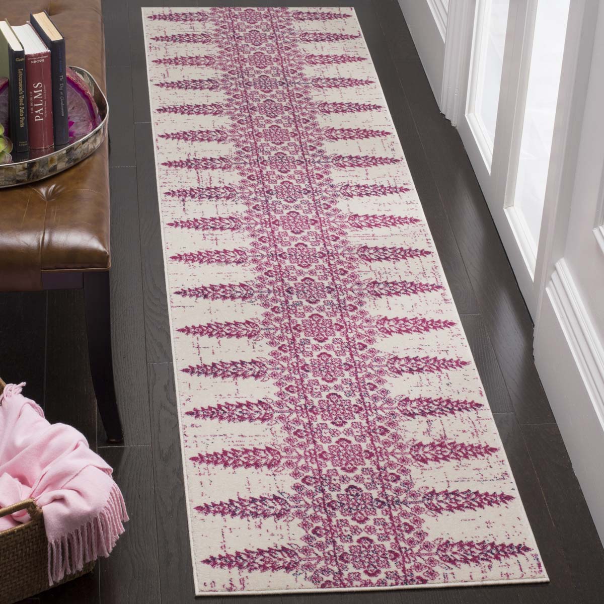 Safavieh Evoke 521 Rug, EVK521 - IVORY / FUCHSIA