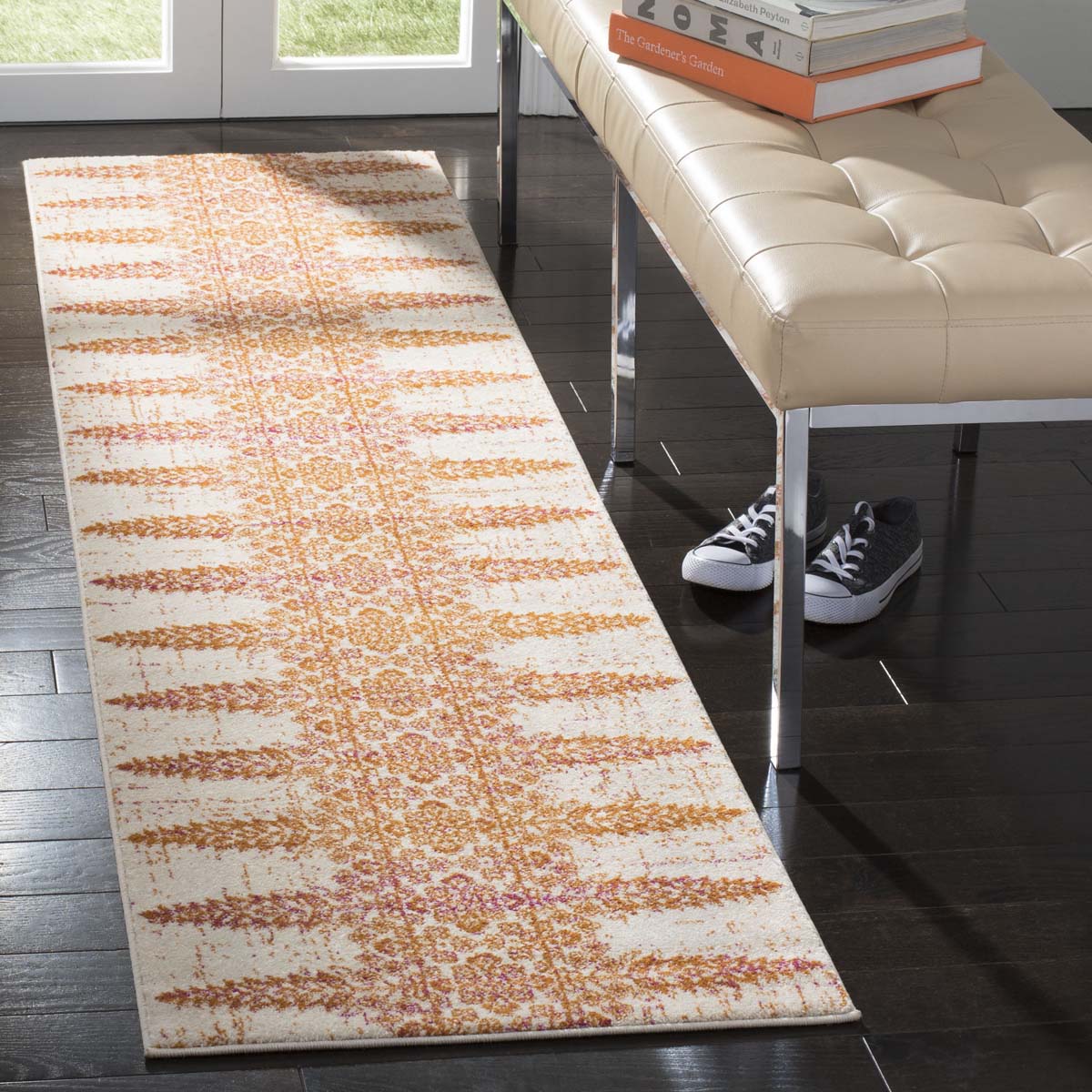 Safavieh Evoke 521 Rug, EVK521 - IVORY / GOLD