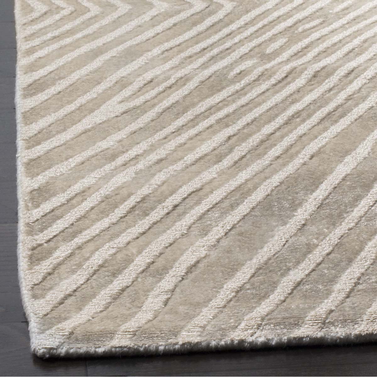 Safavieh Expression 751 Rug, EXP751 - Ivory