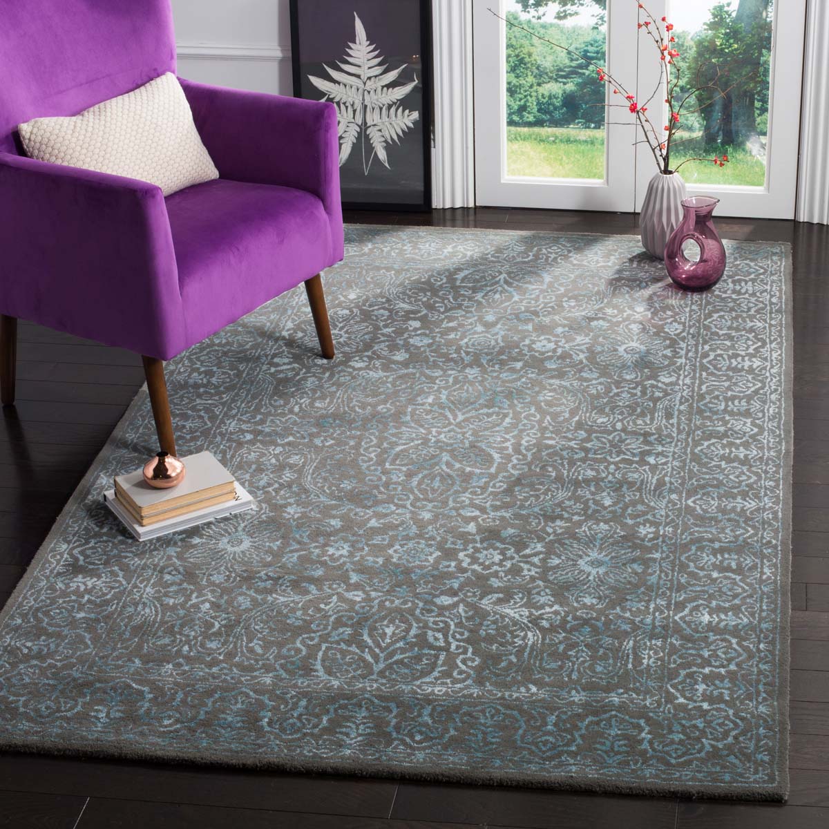 Safavieh Glamour 516 Rug, GLM516 - Blue / Dark Grey