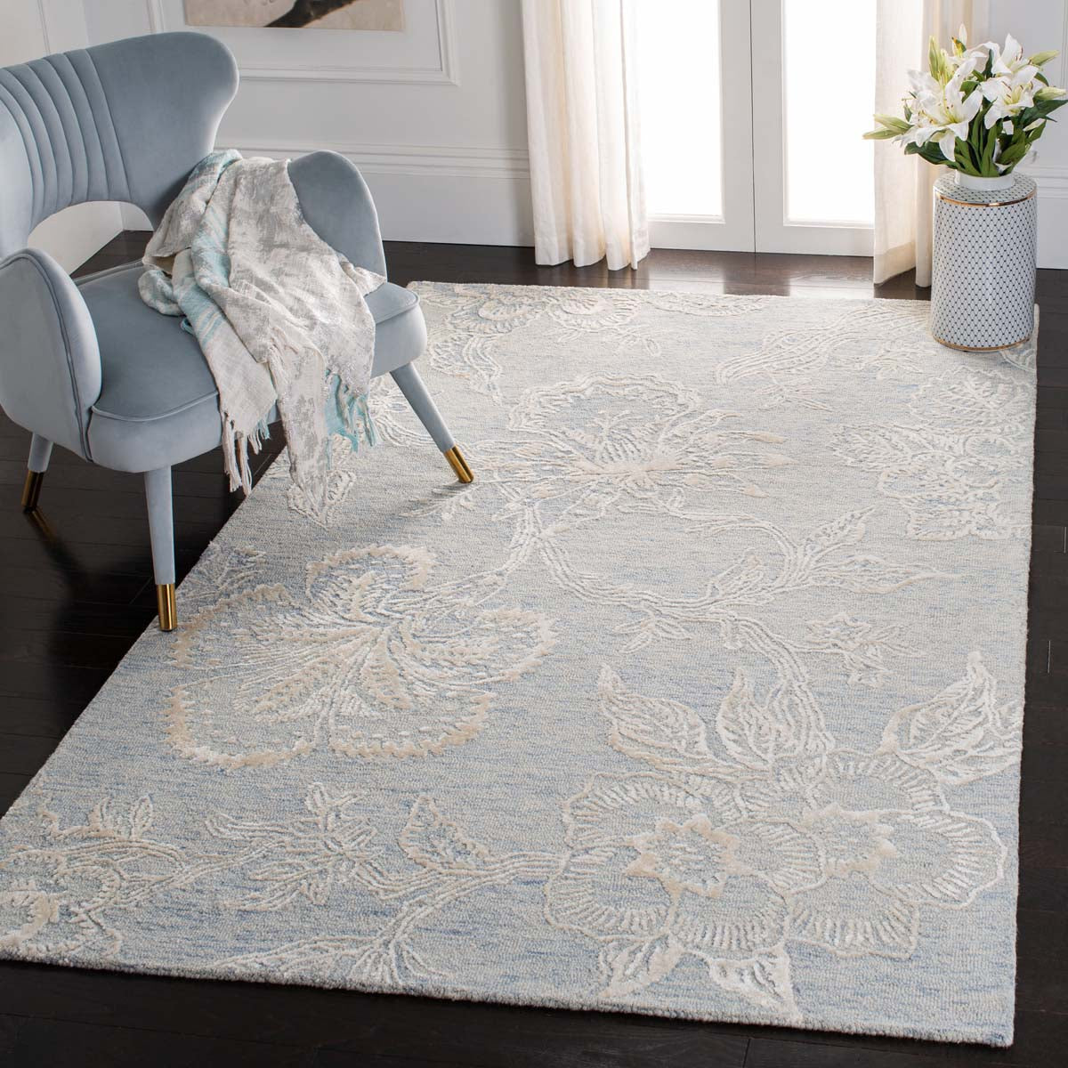 Safavieh Glamour 661 Rug, GLM661 - Light Blue / Ivory