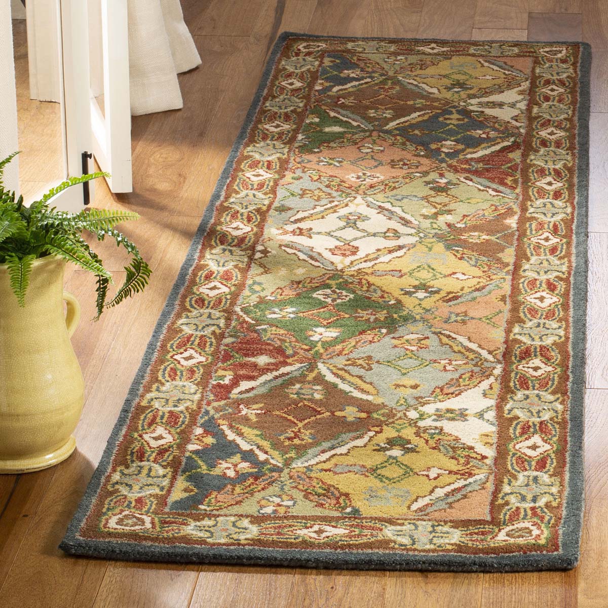 Safavieh Heritage 16B Rug, HG316B - Green / Red