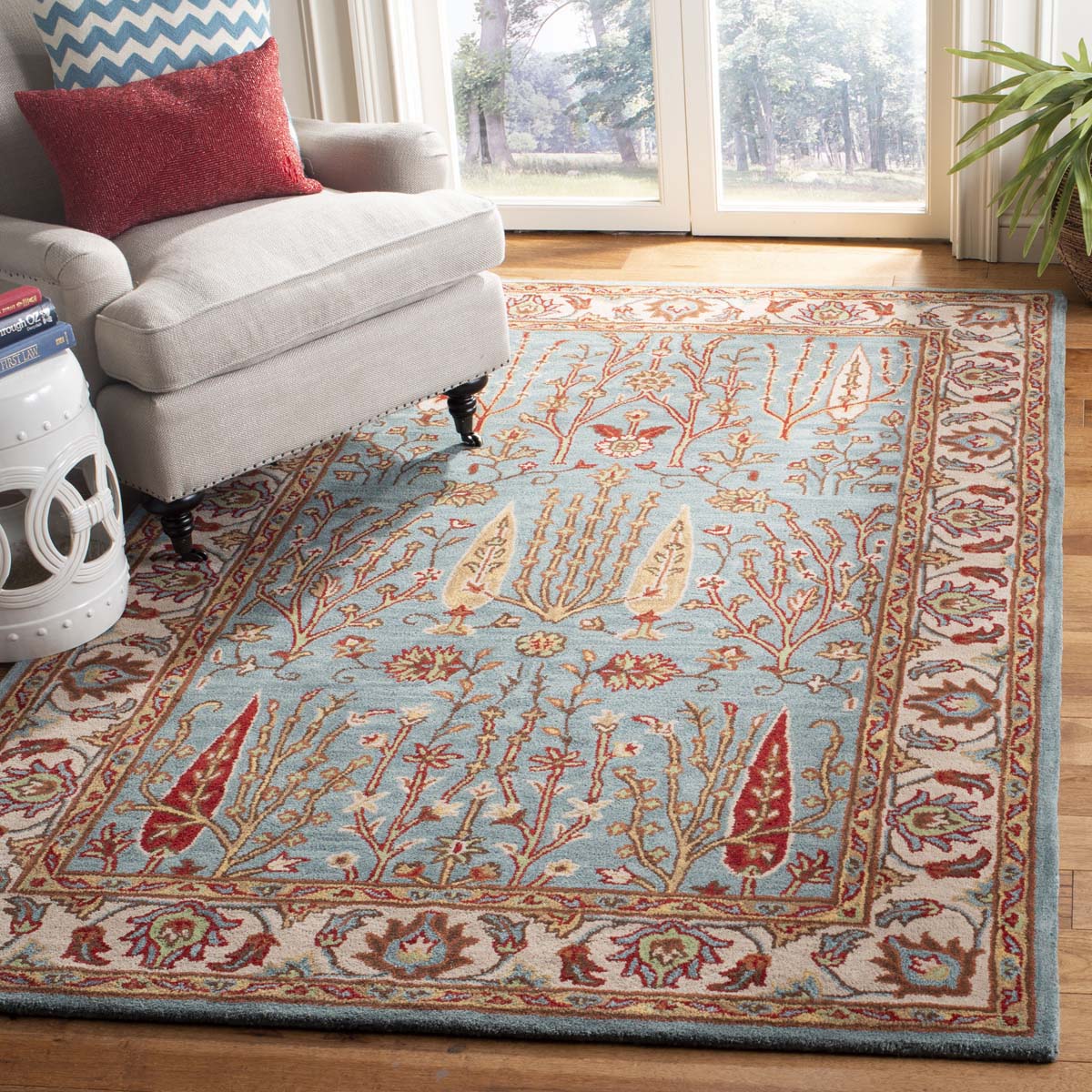 Safavieh Heritage 35A Rug, HG735A - Blue / Ivory