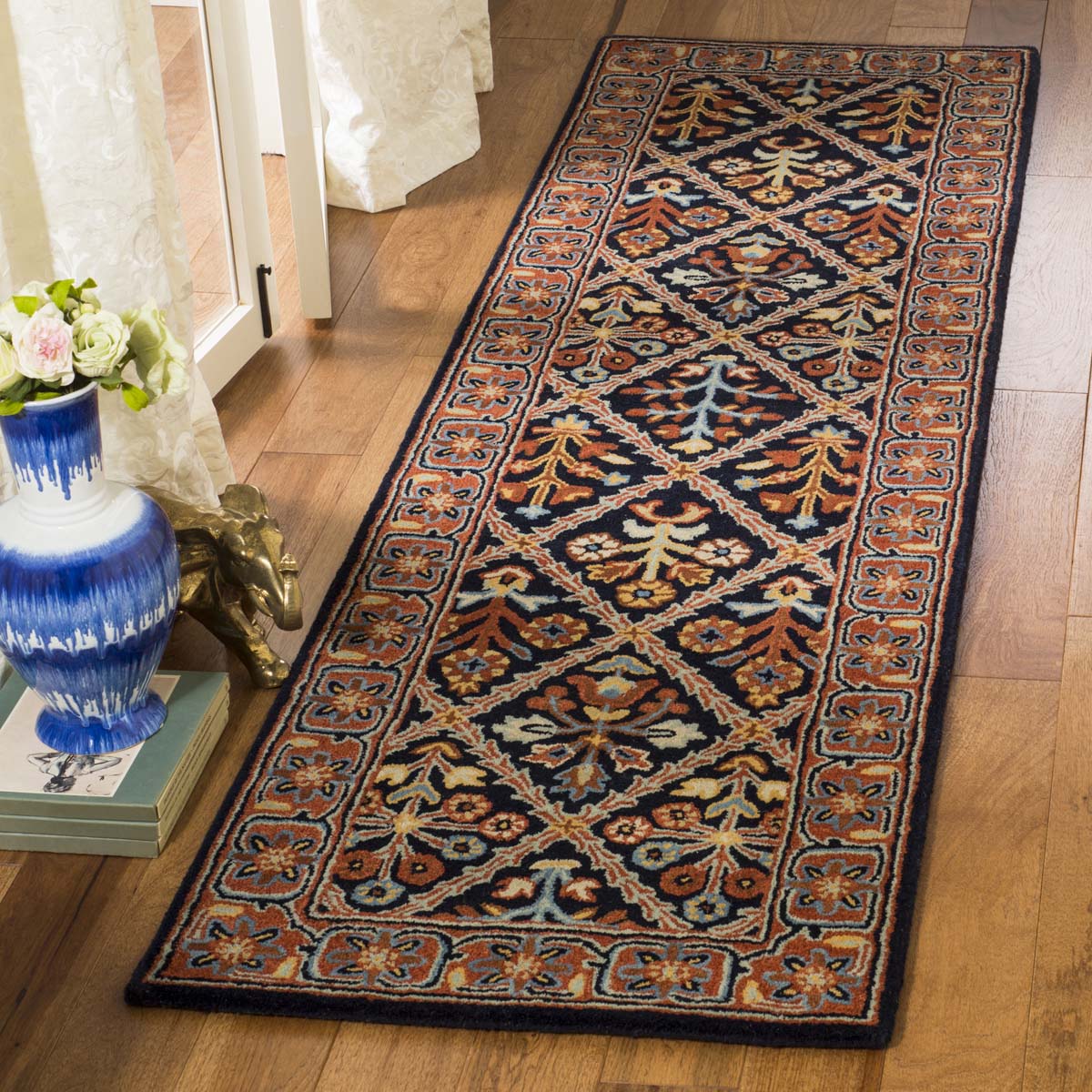 Safavieh Heritage 38N Rug, HG738N - Navy / Red