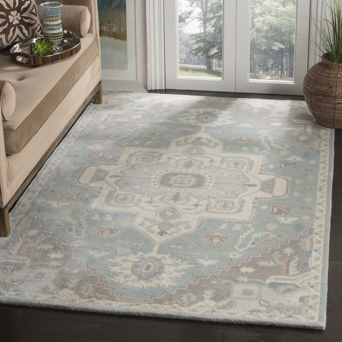 Safavieh Heritage 23A Rug, HG823A - Blue / Ivory