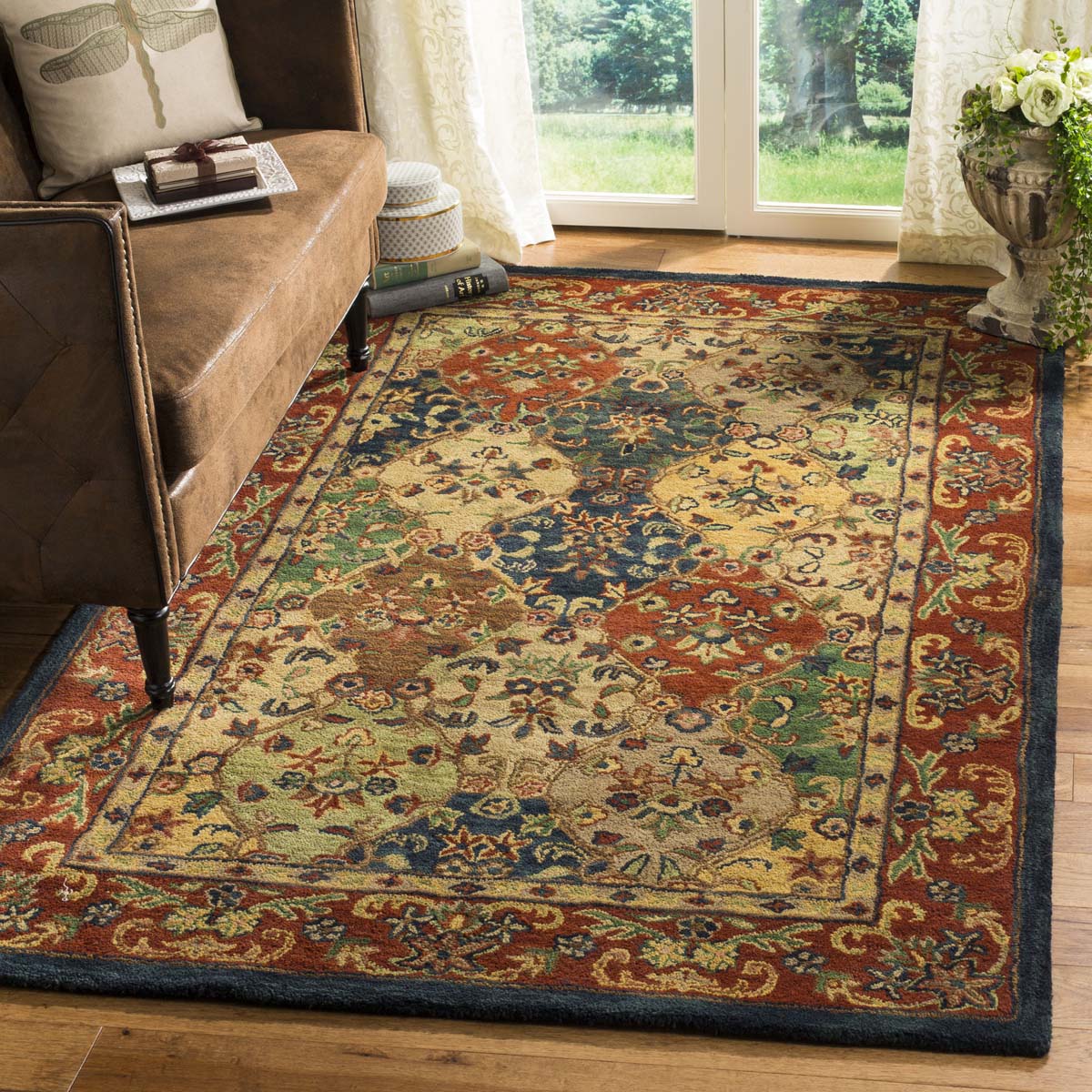 Safavieh Heritage 11B Rug, HG911B - Beige / Burgundy