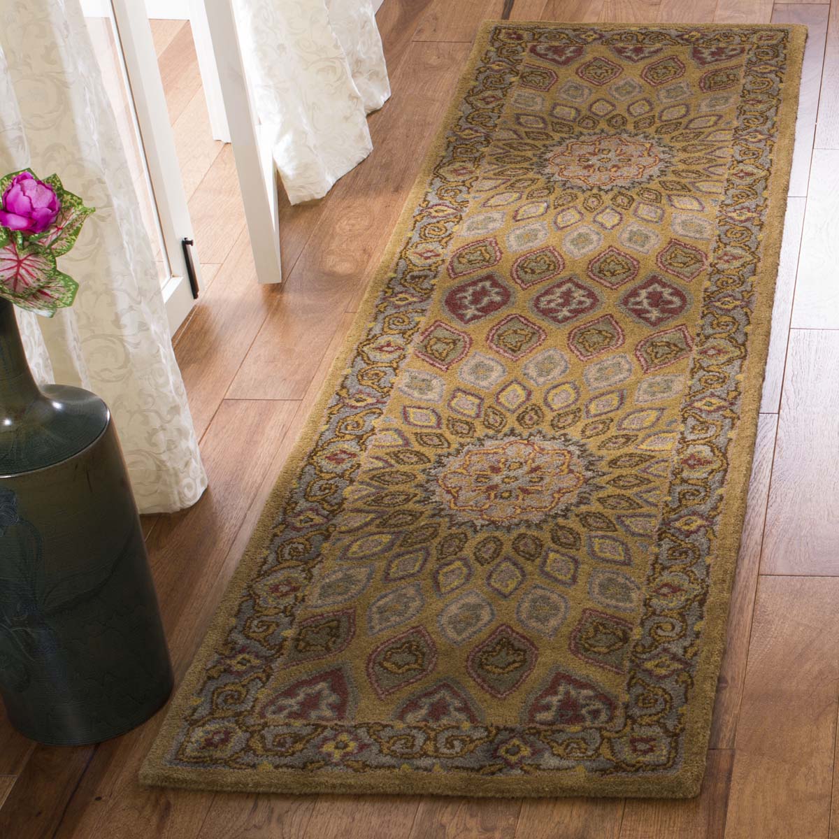 Safavieh Heritage 14A Rug, HG914A - Light Brown / Grey