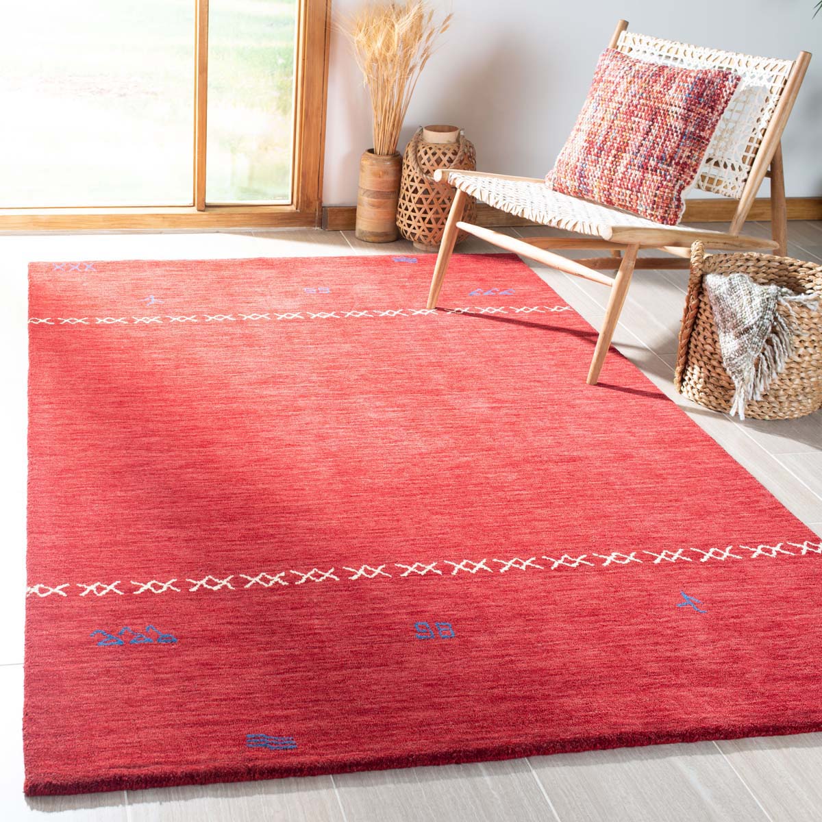 Safavieh Himalaya 596 Rug, HIM596 - Red