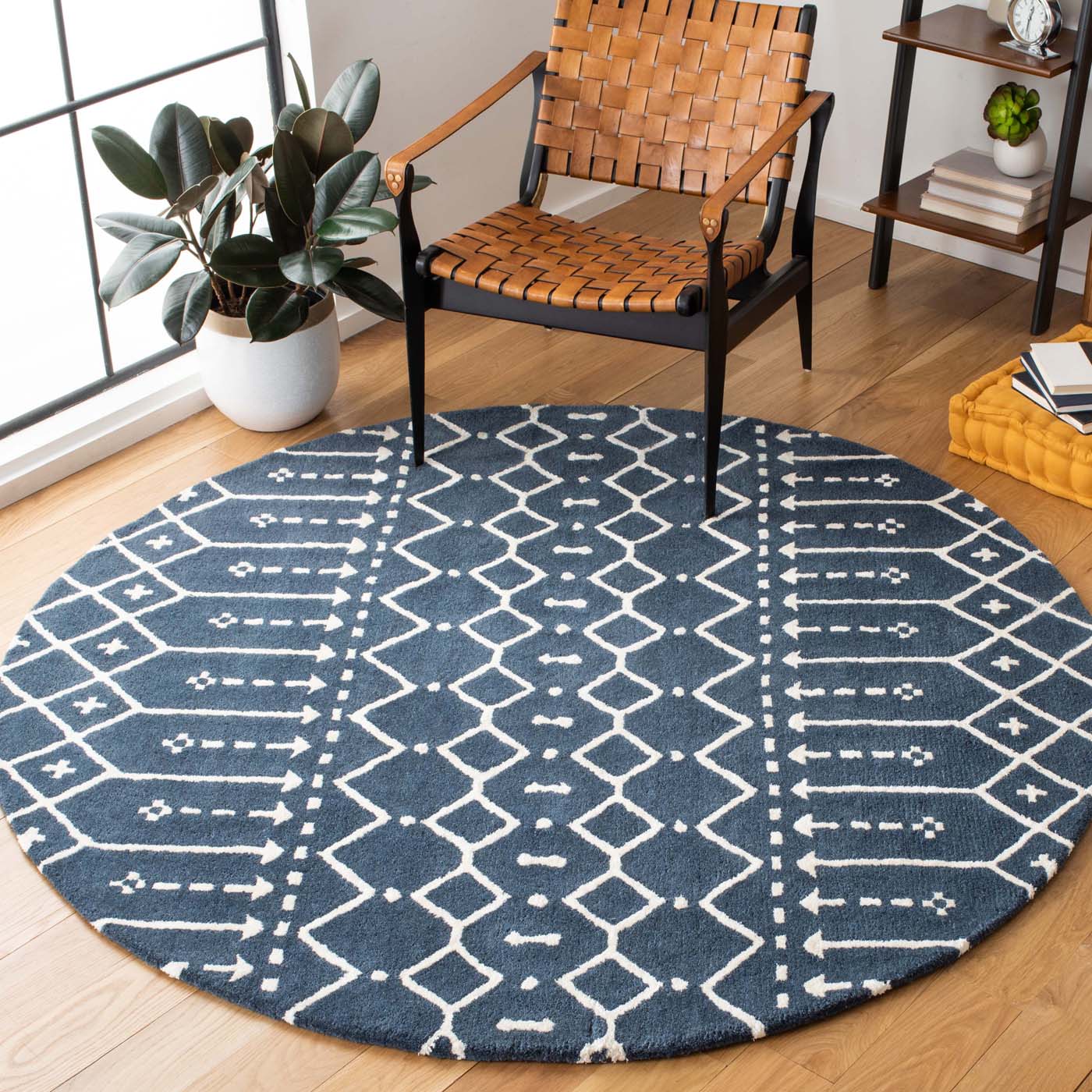 Safavieh Himalaya 903 Rug, HIM903 - Navy / Ivory