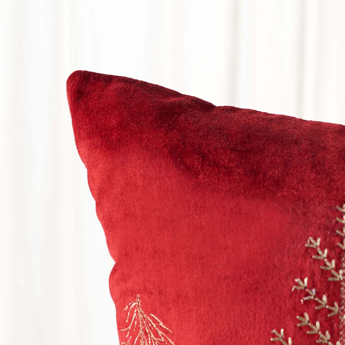 Safavieh Seasons Tree Pillow , HOL4000 - Red / Gold