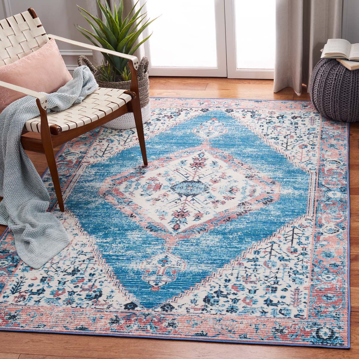 Safavieh Journey 149 Rug, JNY149 - Ivory / Blue