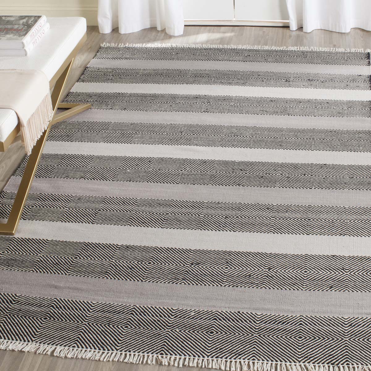 Safavieh Kilim 103 Rug, KLM103 - Grey / Black