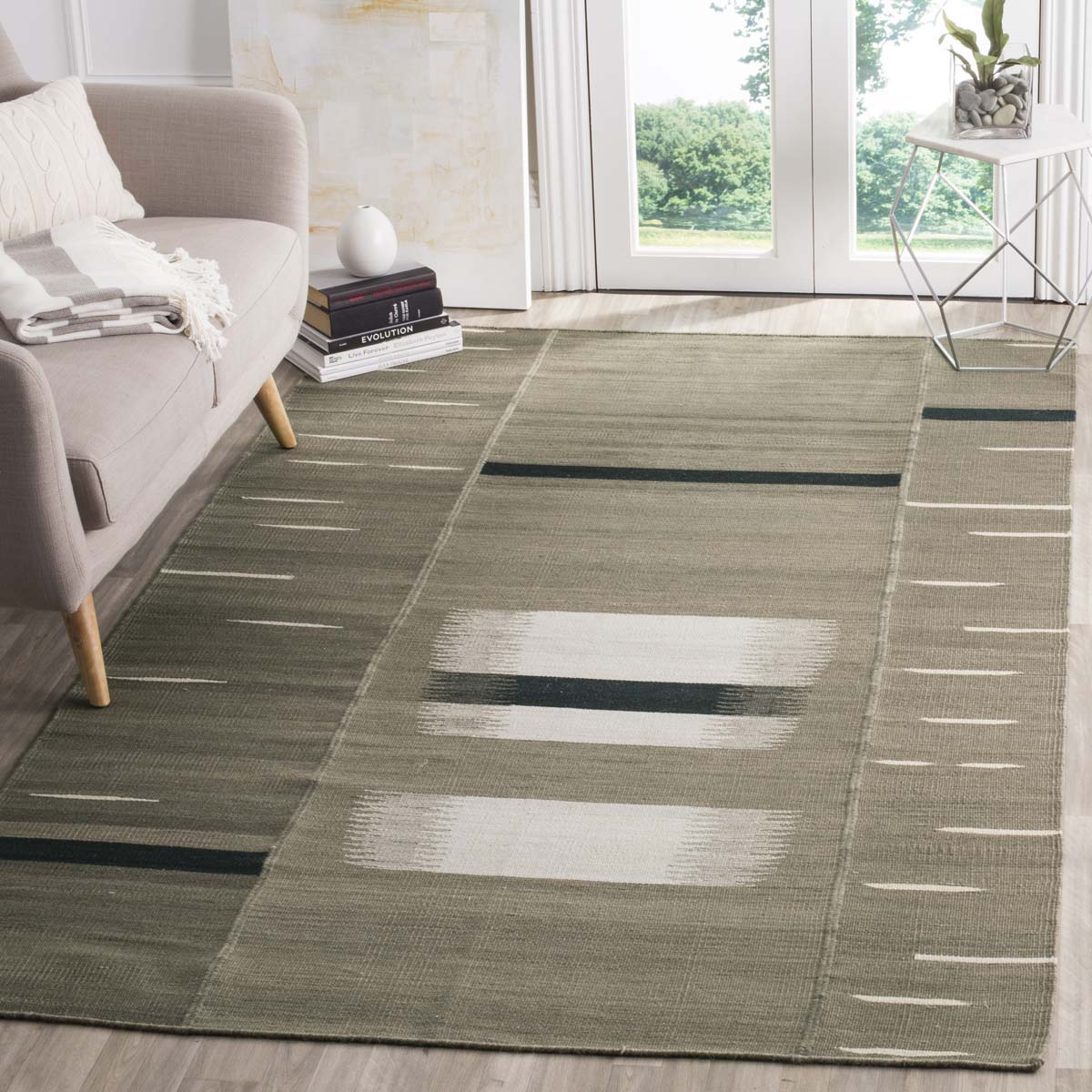 Safavieh Kilim 812 Rug, KLM812 - Beige