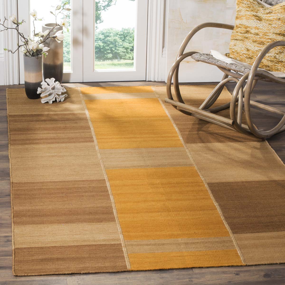 Safavieh Kilim 818 Rug, KLM818 - Beige / Multi