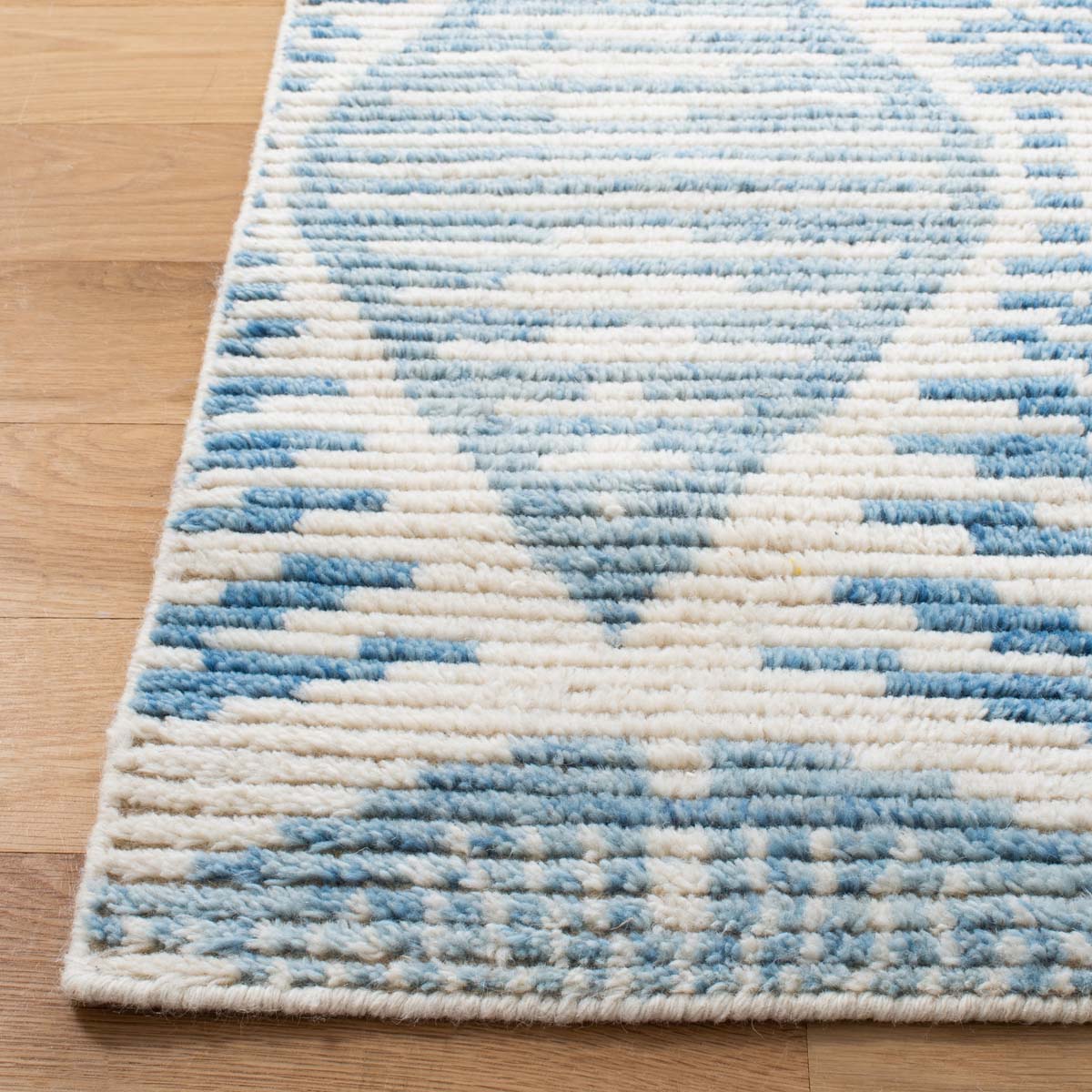 Safavieh Kenya 175 Rug, KNY175 - Light Blue / Ivory