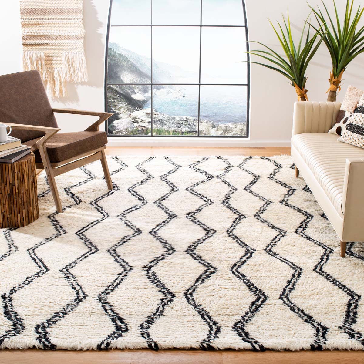 Safavieh Kenya 250 Rug, KNY250 - Black / Ivory