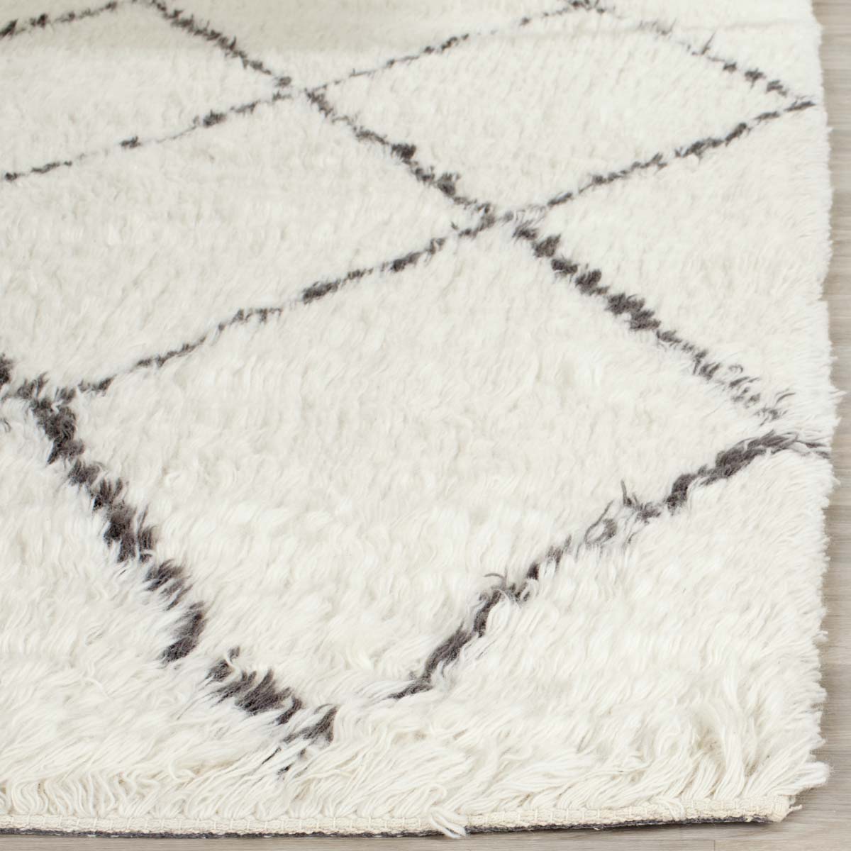 Safavieh Kenya 733 Rug, KNY733 - Ivory / Grey