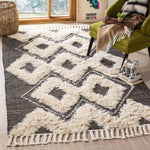 Safavieh Kenya 903 Rug, KNY903 - Black / Ivory