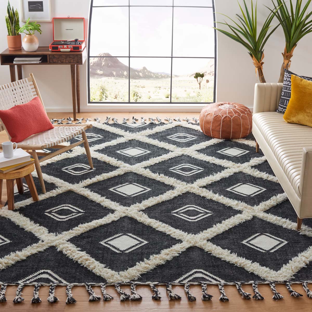 Safavieh Kenya 950 Rug, KNY950 - Black / Ivory