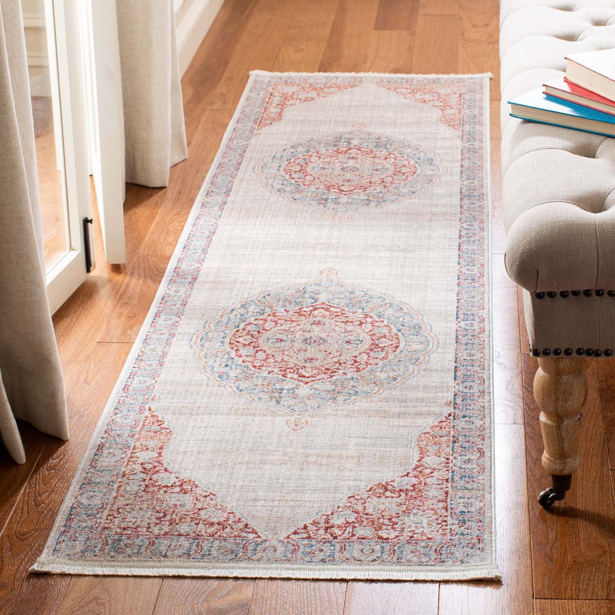 Safavieh Kenitra 600 678 Rug, KRA678 - Ivory / Red